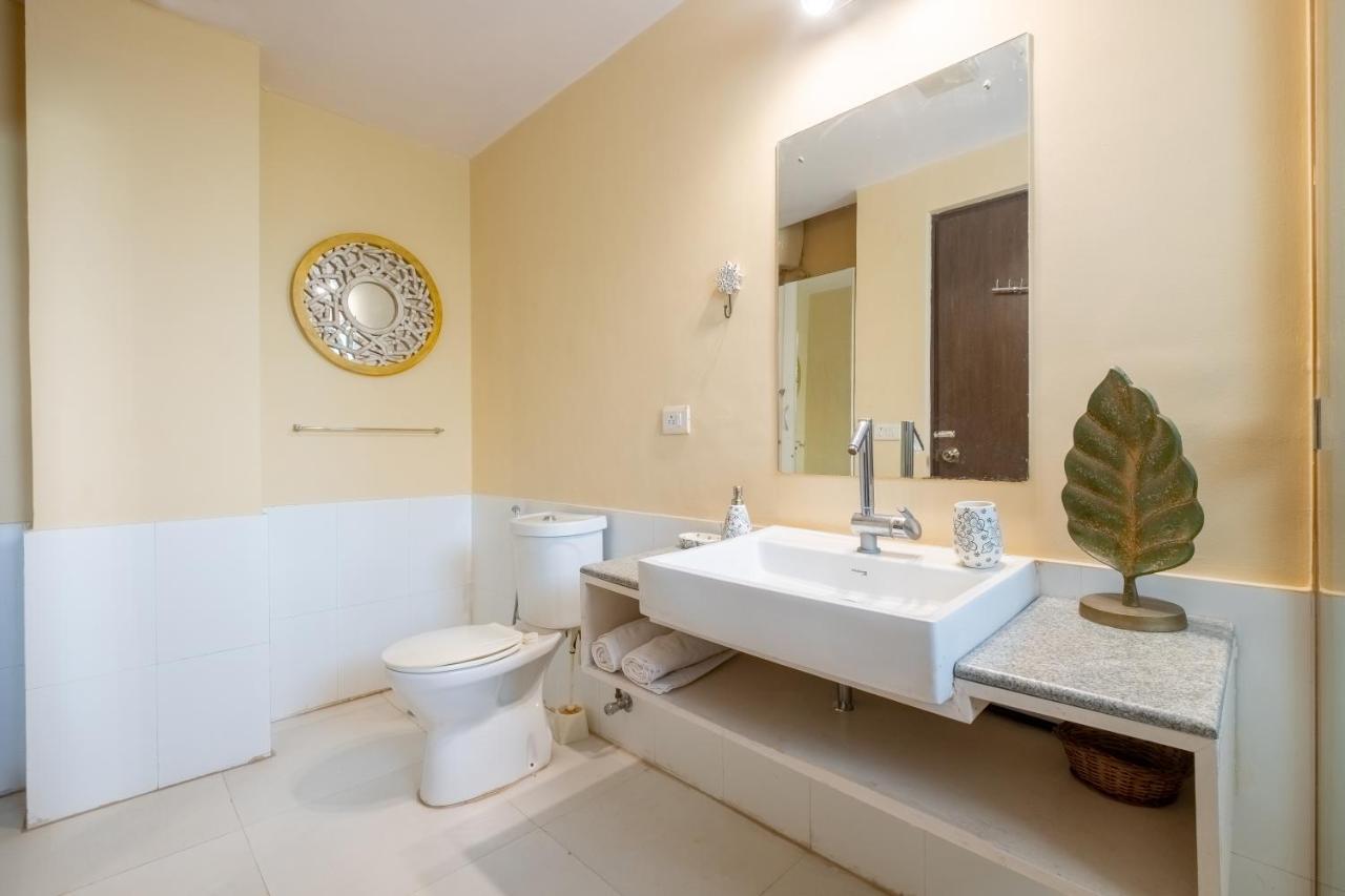 Snowdrop- Exquisite 3Bhk Villa With Pool- Candolim By Staymonkey Калангуте Екстериор снимка