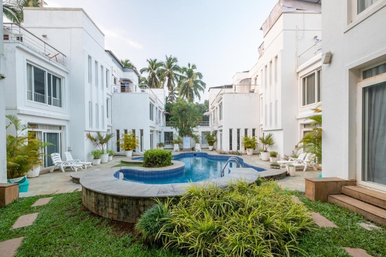 Snowdrop- Exquisite 3Bhk Villa With Pool- Candolim By Staymonkey Калангуте Екстериор снимка