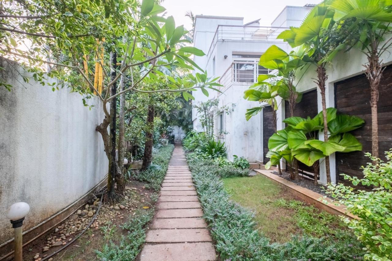 Snowdrop- Exquisite 3Bhk Villa With Pool- Candolim By Staymonkey Калангуте Екстериор снимка