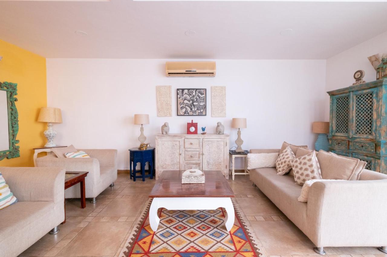Snowdrop- Exquisite 3Bhk Villa With Pool- Candolim By Staymonkey Калангуте Екстериор снимка